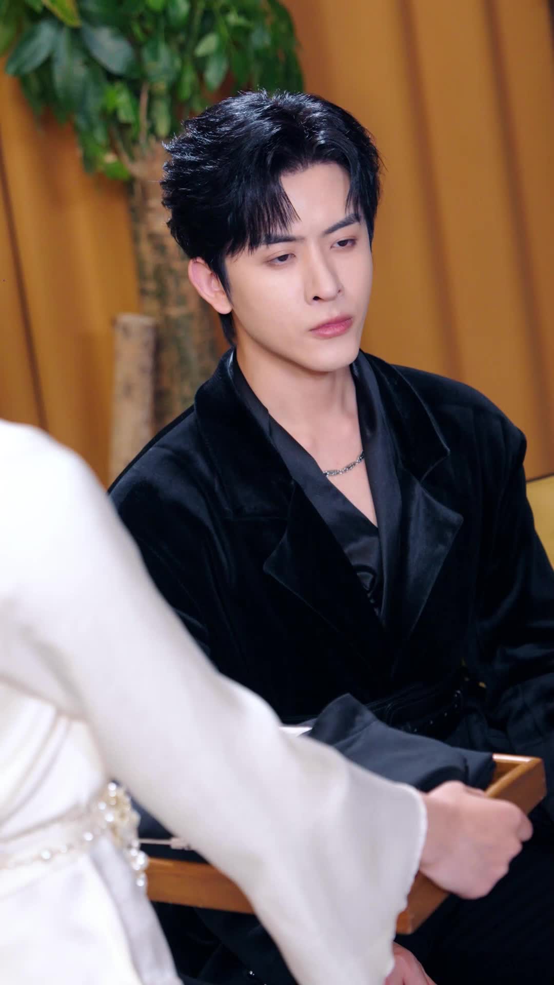 Episode 18 - He Waited 3,000 Years for Her